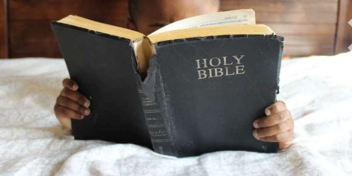 8 Top Tips For Overcoming Obstacles To Reading The Bible