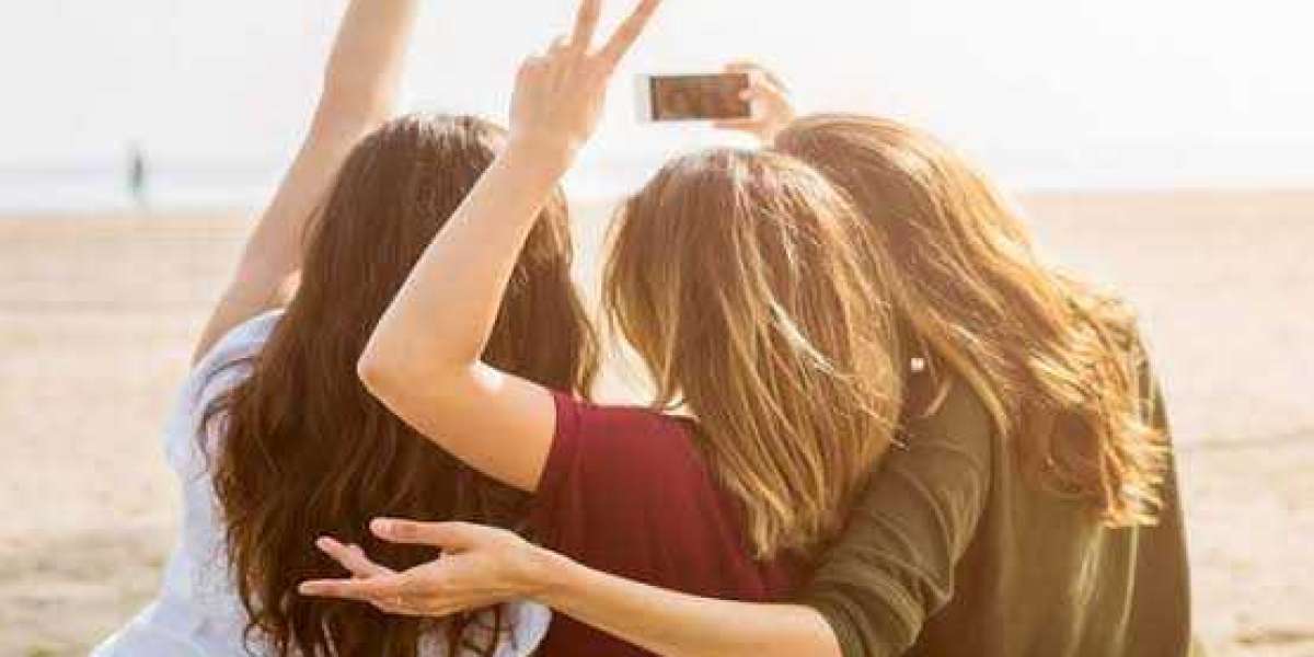 The 11 Laws Of Making New Friends And Creating Strong Connections