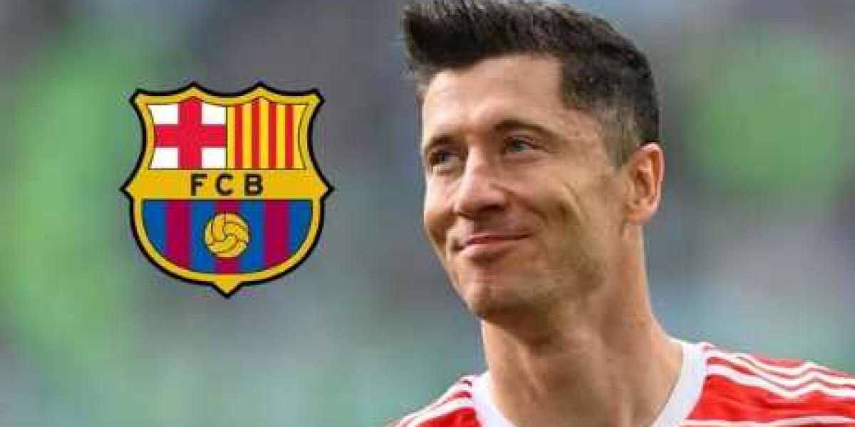 Barcelona waiting on response to Lewandowski offer as Laporta confirms bid for Bayern Munich striker
