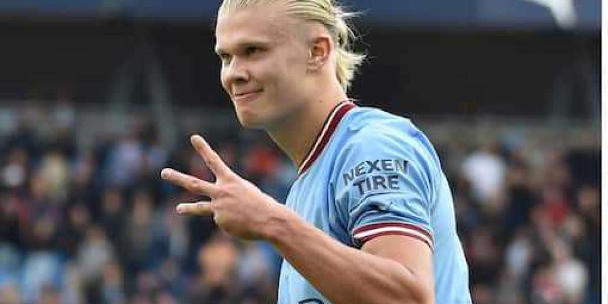 Pep Guardiola: No one can compete with Erling Haaland at his age.