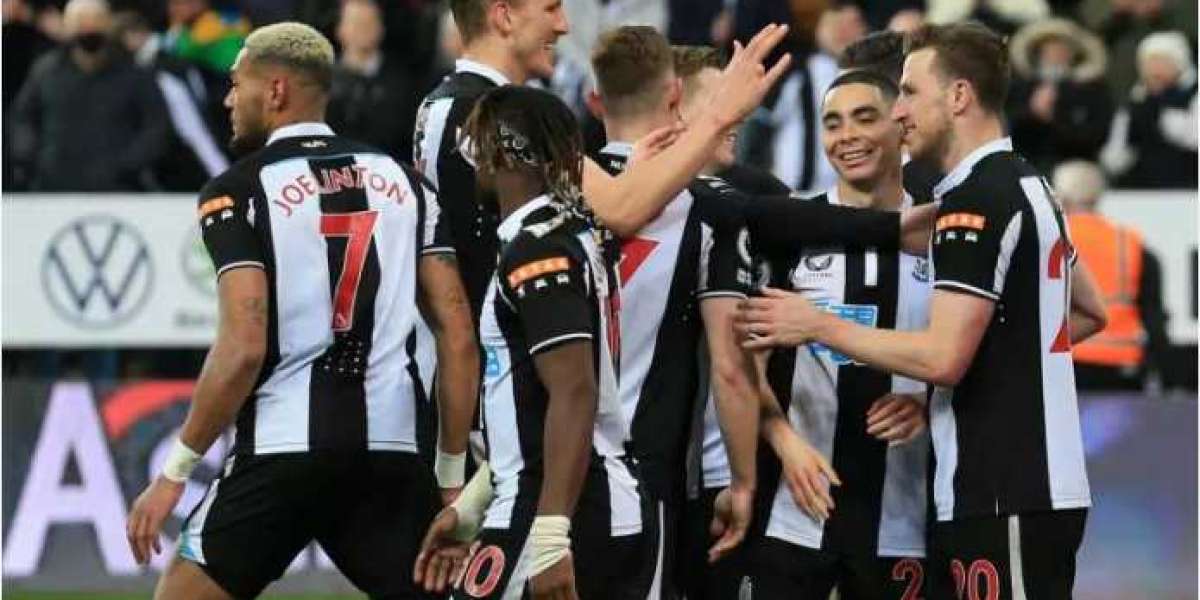 A Newcastle United player is declared out for three to four weeks due to an injury.