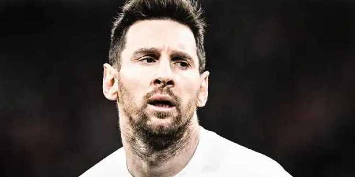 Lionel Messi: Retire or go back to Barcelona - just don't waste any more time at toxic PSG!