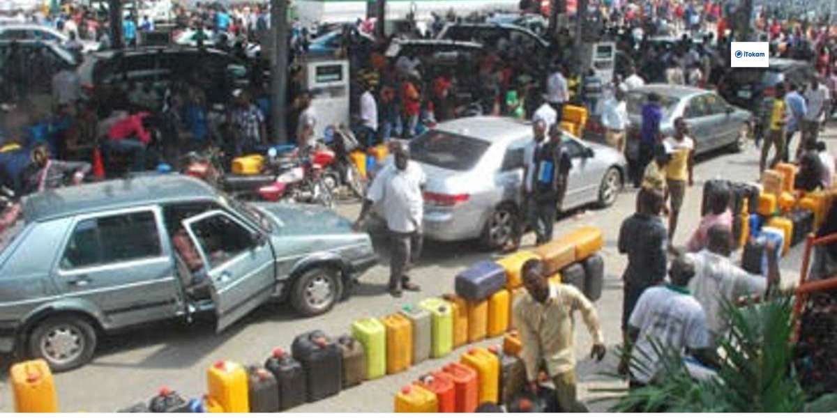 Petrol Price Jumps To N350/ltr As Queues Return