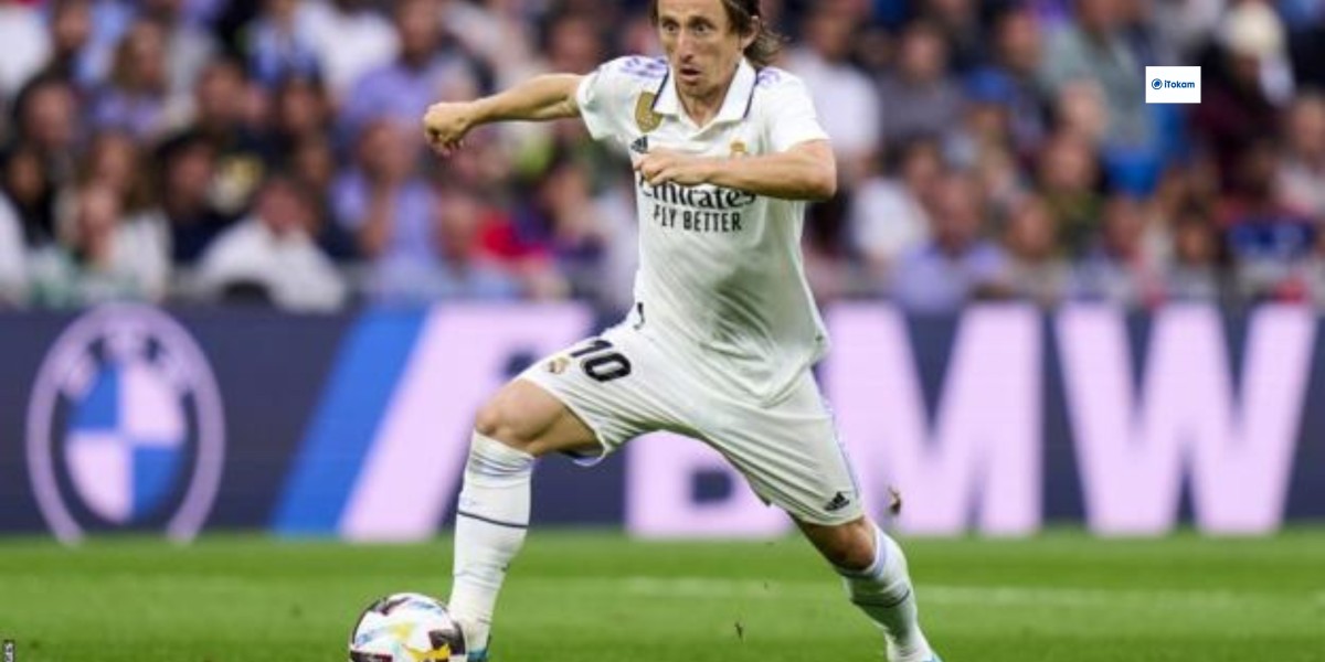 Modric Extends Real Madrid Contract Until 2024