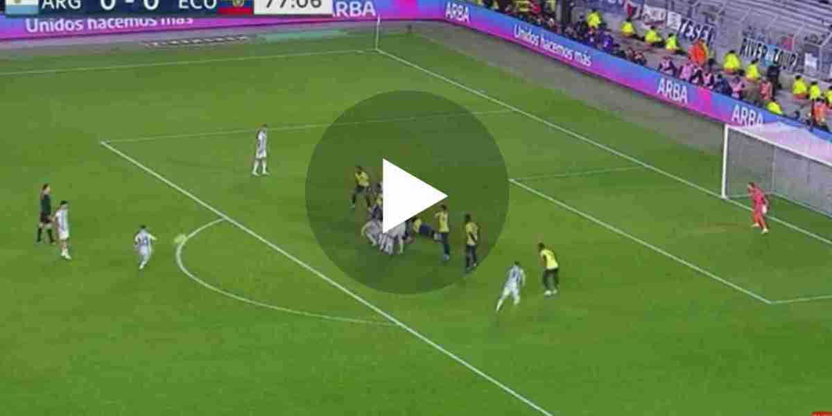 Messi scores outreageous freekick goal in World cup qualifier vs Ecuador (Video).